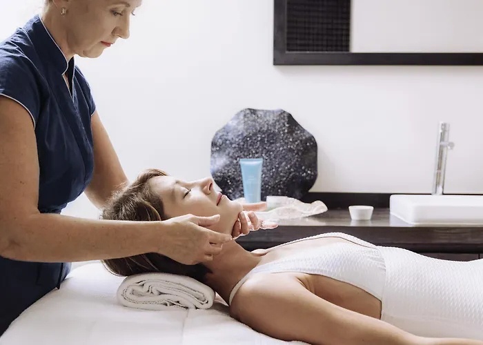 Serge Blanco - Relais Thalasso & 4* Андай