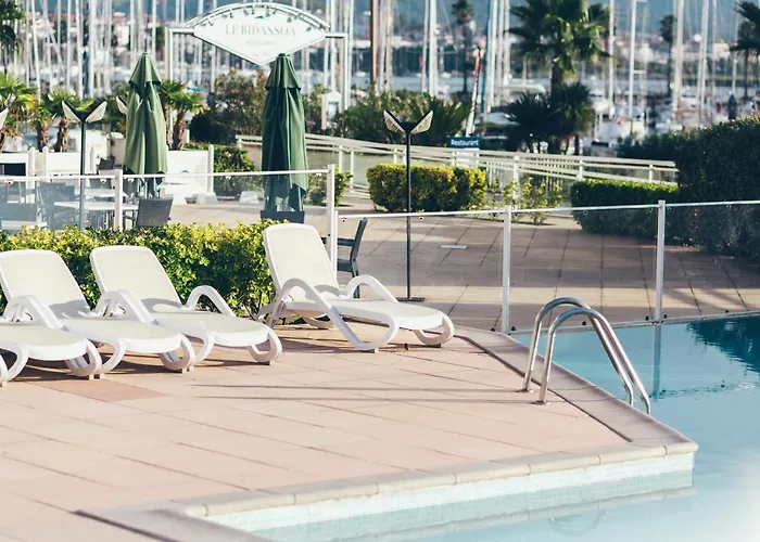 Serge Blanco - Relais Thalasso & 4* Андай