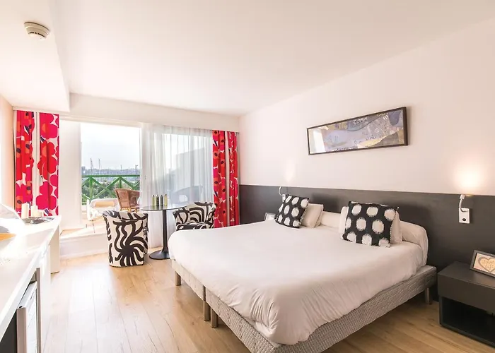 Hotell Serge Blanco - Relais Thalasso &